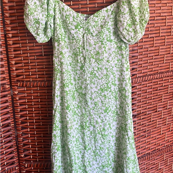Faithfull the Brand “Juniper” Green and White Floral Midi Dress - Picture 4 of 6